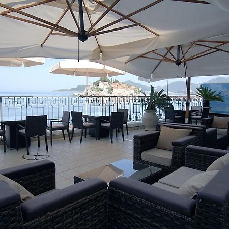 Appartamento Studio Apartman Sveti Stefan Esterno foto