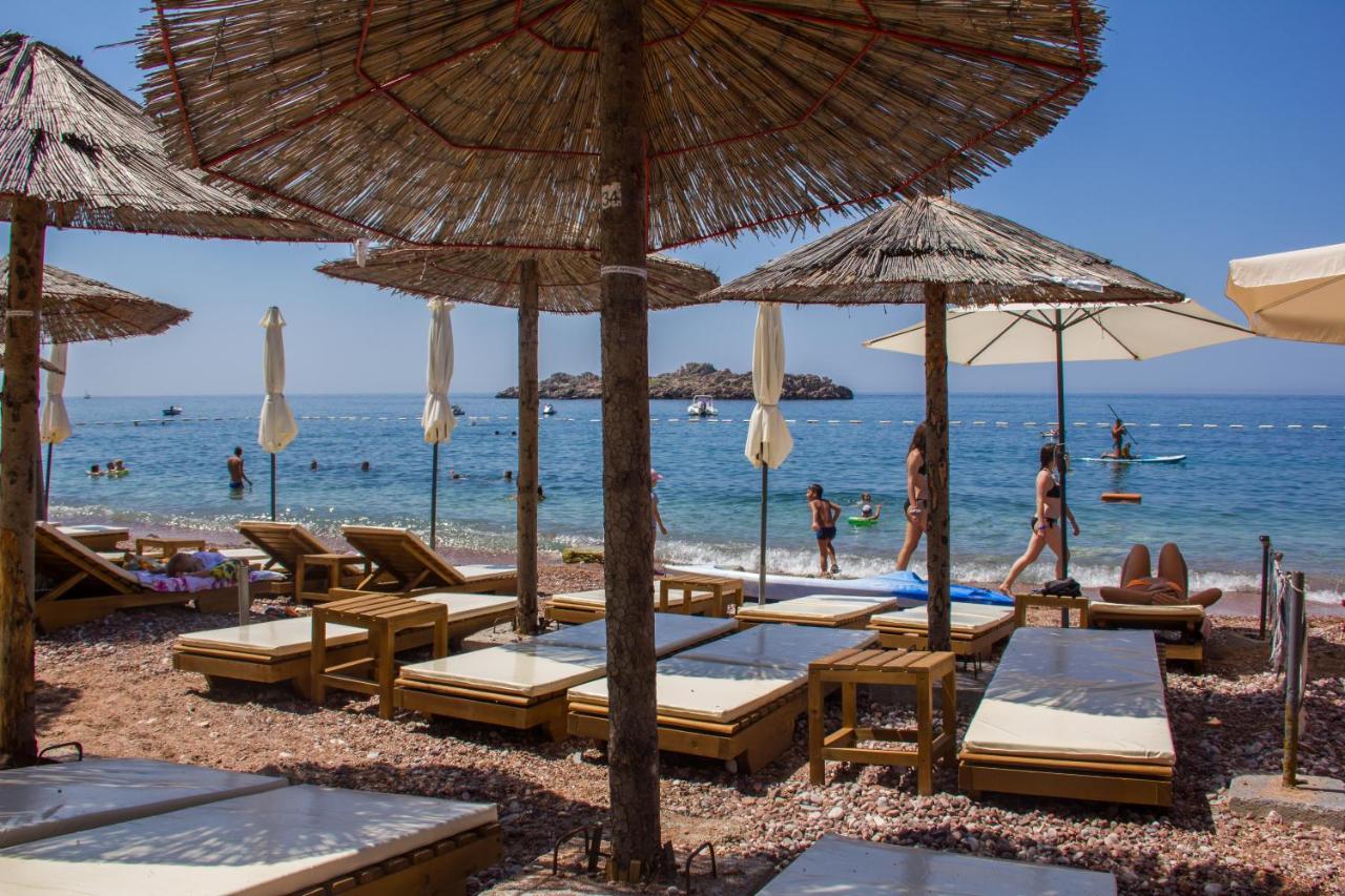 Appartamento Studio Apartman Sveti Stefan Esterno foto